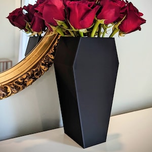 Coffin Vase