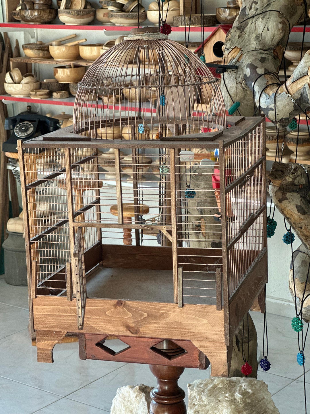 Image showcasing Majestic Bird Cages