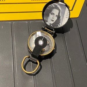 Bussola di Capitan America Peggy Carter, vera bussola d'epoca degli ingegneri della seconda guerra mondiale