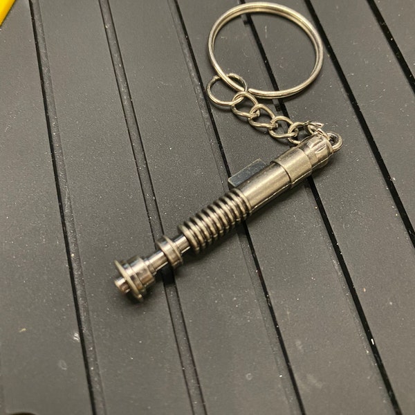 Handmade Alloy Laser sword Luke hilt Keyring Keychain, Women Men Jewelry, geek Pendant, Gamer Gift, Nerd gift, movie fan