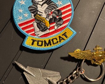 F-14 Tomcat Aviation-inspired Pewter Keychain Set With Wings