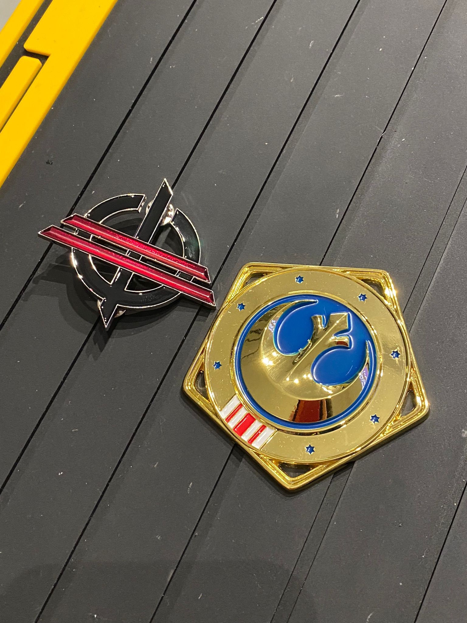 Porte-badge Star Wars The Mandalorian – The Child (Baby Yoda), Cordon Réversible Avec Breloque