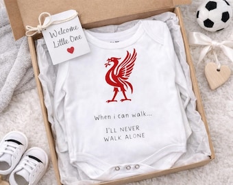 Body infantil do Liverpool FC | Macacão para bebê do LFC | Você nunca caminhará sozinho | Roupa de bebê fã de futebol | Presente para recém-nascido | Roupa infantil | Chá de bebê |