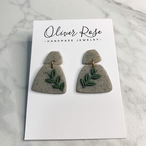 Boucles d&#39;oreilles florales | Boucles d&#39;oreilles feuille | Boucles d&#39;oreilles en pâte polymère