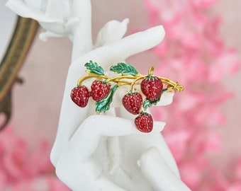 Enamel cute cottagecore strawberry brooch - Fairycore nature Korrigan strawberries pin brooch vintage inspired