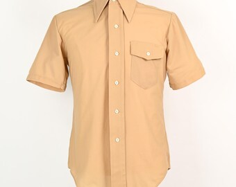 Vintage 60s/70s Light Brown Polyester ASHLEY Permanent Press Short Sleeve Button Up Shirt - M