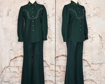 Vintage Women's 70s 2 pc Side Kicks Green Polyester Studded Western Pant Shirt Set - 9/10