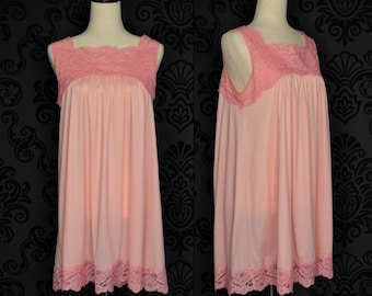 Vintage 60's Pink SHADOWLINE Nylon Mini Nightgown w/ Lace Detailing - M