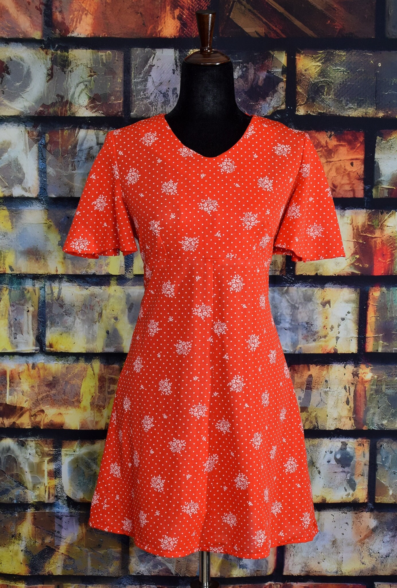 Vintage 60s Red Polka-dot/Floral UNBRANDED Split Flutter Sleeve Babydoll Dress main image 0