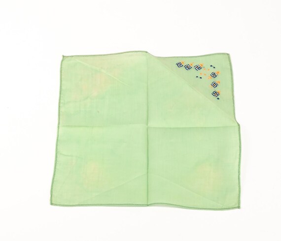 Set of 4 - Vintage 1935 Linen Hand Embroidered Handkerchiefs View 4