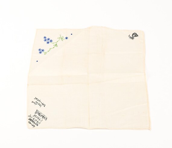 Set of 4 - Vintage 1935 Linen Hand Embroidered Handkerchiefs View 6