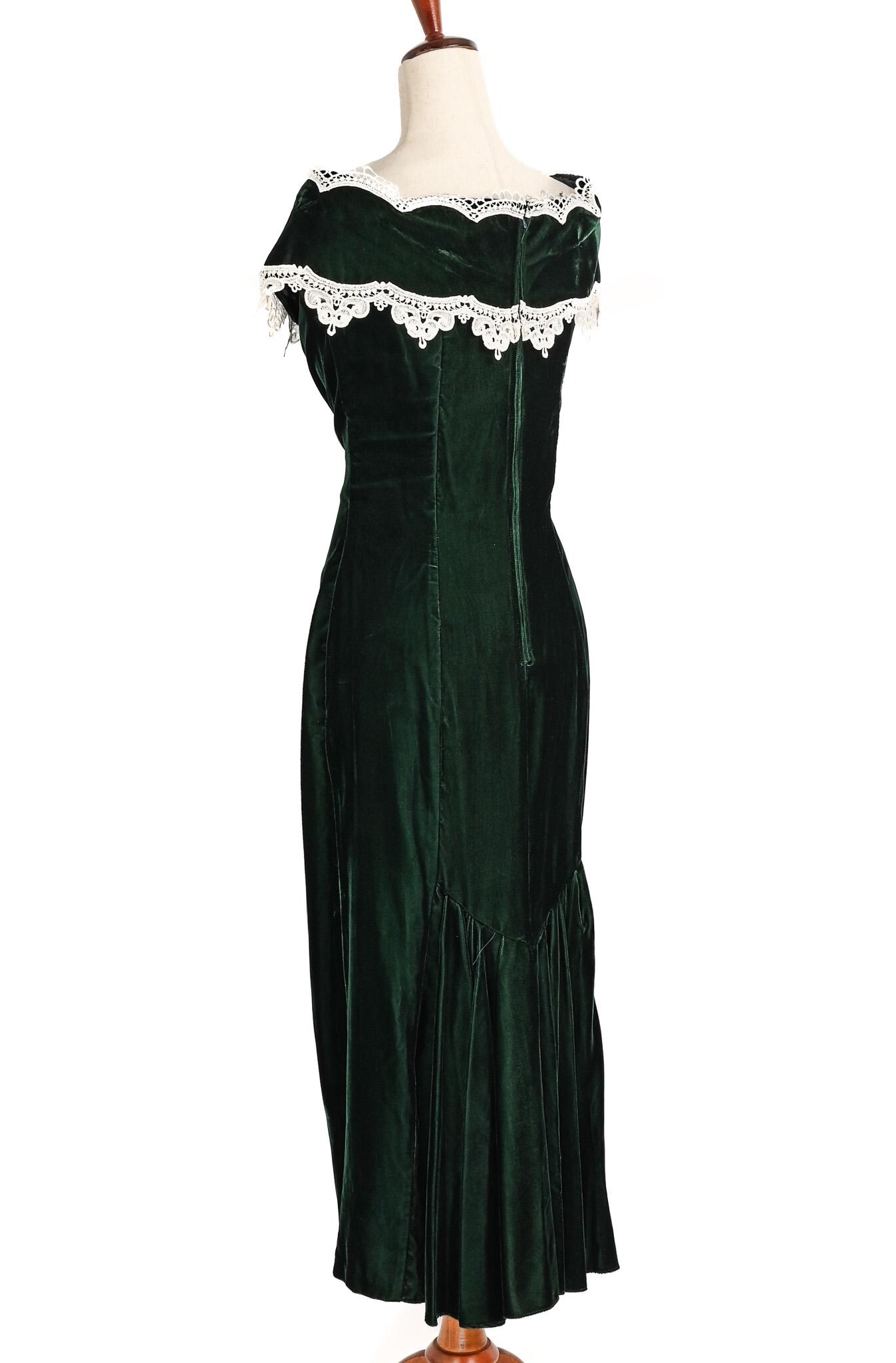 Vintage Women's 90s Jessica McClintock Dark Green Velvet Off-the-Shoulder Lace Dress - 11/12 Vintage Women's 90s Jessica McClintock Dark Green Velvet Off-the-Shoulder Lace Dress - 11/12