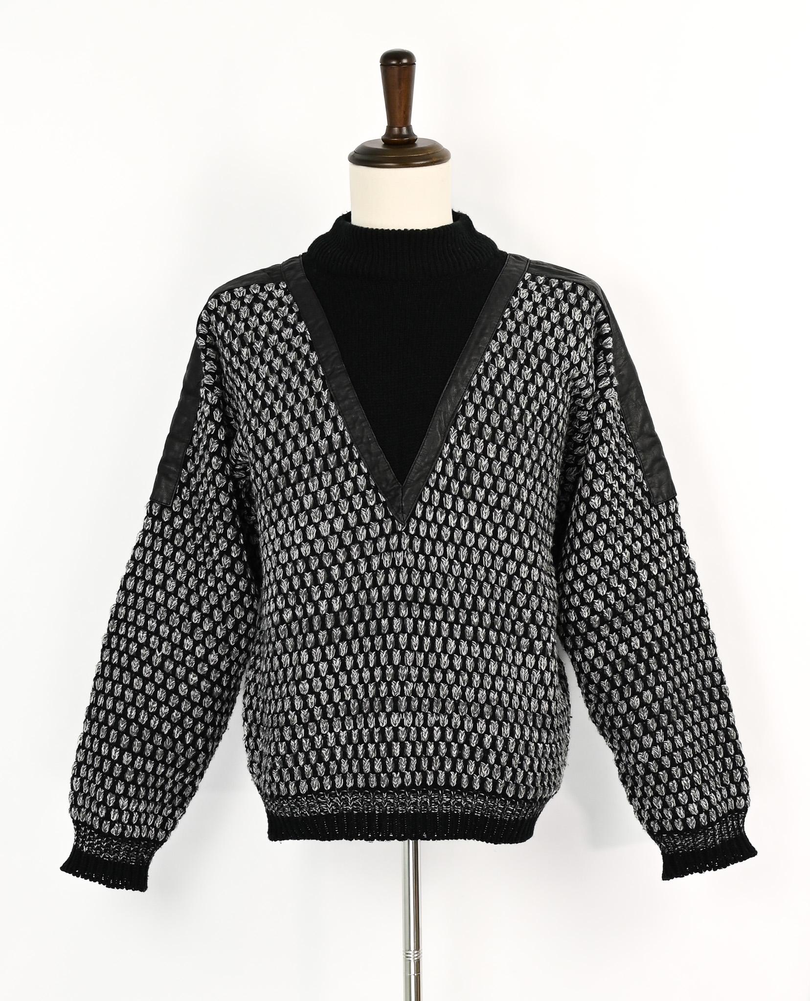 Vintage 80s/90s Black & Grey Geometric AVENUES by STREET SCENES