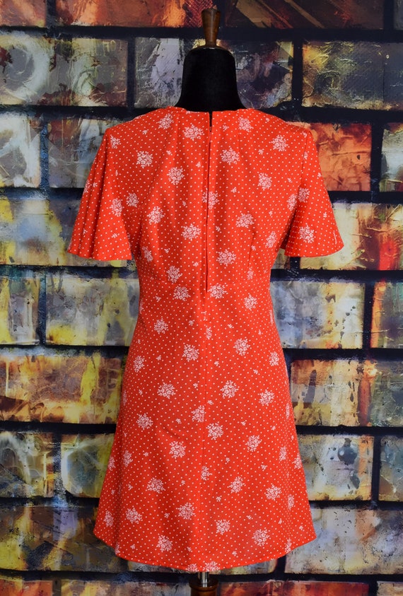 Vintage Women's 60s Red Polka-dot/Floral Split Fl… - image 4