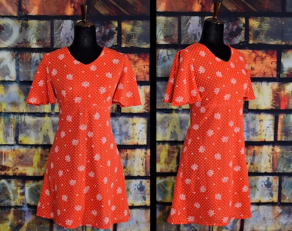 Vintage Women's 60s Red Polka-dot/Floral Split Fl… - image 1