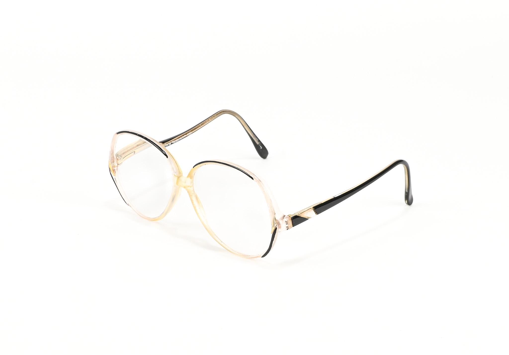 Gloria Vanderbilt M20 Eyeglasses Frames ONLY Zyloware 073 51-17-140 full rim Zyloware.com/US main image 3