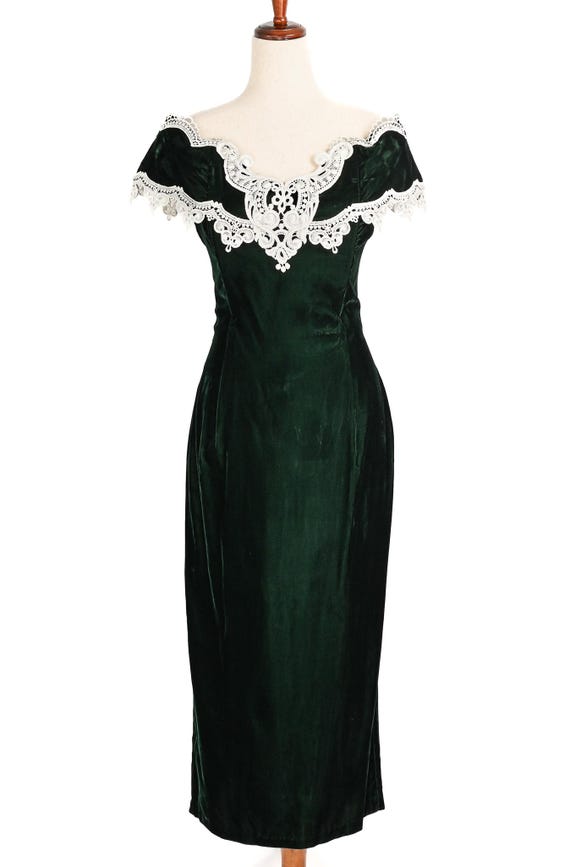 jessica mcclintock 90s dresses Prom 1992 by Jessica McClintock! This teal cutie is available now size xxs 30 bust 26 waist. , ., ., ., ., ., #pursuingandievintage #vintage #vintagefashion #prom #1990s #vintagedress