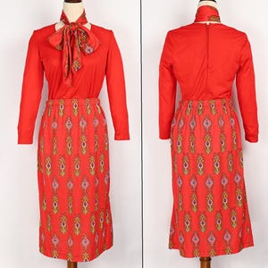 RARE Vintage 70s Red Geometric Women&#39;s World By MR. DINO Skirt Set w/ Matching Tie