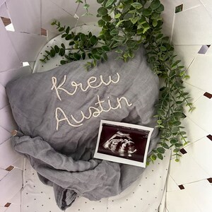 Personalized Hand Embroidered Baby Swaddle Blanket | Monogram Muslin Newborn Baby Blanket | Newborn Baby Gift|Baby Name Announcement Picture