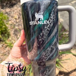RTS Stanley Quencher 40 oz Leopard Print, Mica Swirl, and Glitter Tumbler bild 4