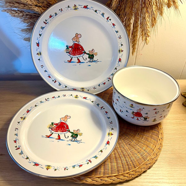 Vintage Christmas Mouse Holiday Enamel Dishes & Bowl Luncheon Set of 3 Retro Children's Classic World Market