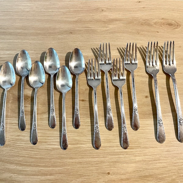 Vintage 1940s International Silver Co 1847 Rogers Bros Adoration Replacement Flatware Pieces Retro Kitchen Mid Mod MCM dining