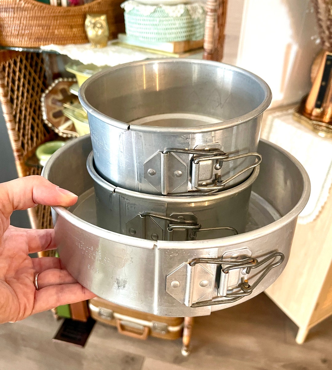 Vintage Hillside Metal Ware Co. Aluminum Springform Cake Pans Assorted