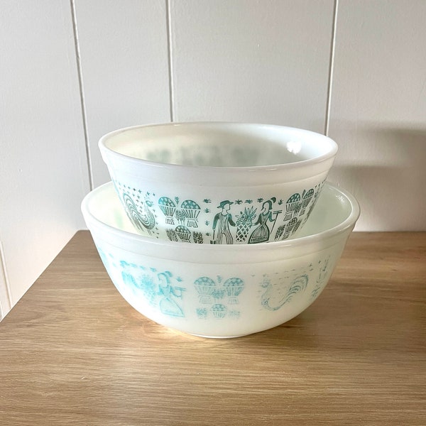 Vintage 1950s Amish Butterprint Nesting Mixing Bowls 402 403 Teal Blue Mid Mod MCM Retro Kitchen