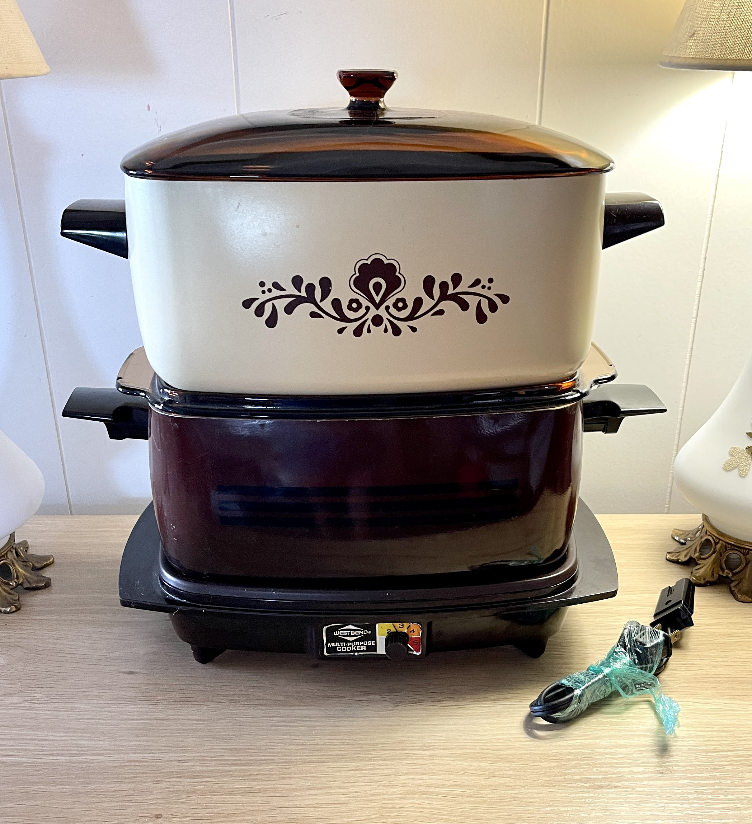 Vintage West Bend 4 QT Slow Cooker, Mini Grill, Casserole Dish / Lid - Geese