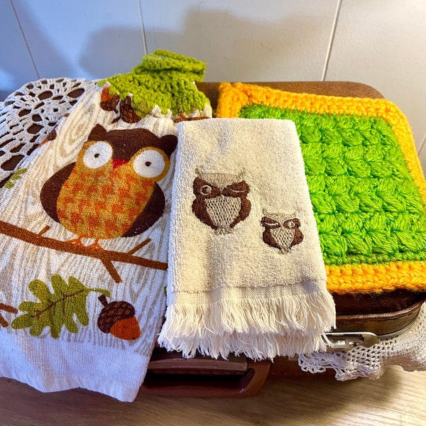 Vintage 70s Owl Towels & Pot Holder Green Orange Brown Retro Kitchen Decor Sold Individually Kitschy
