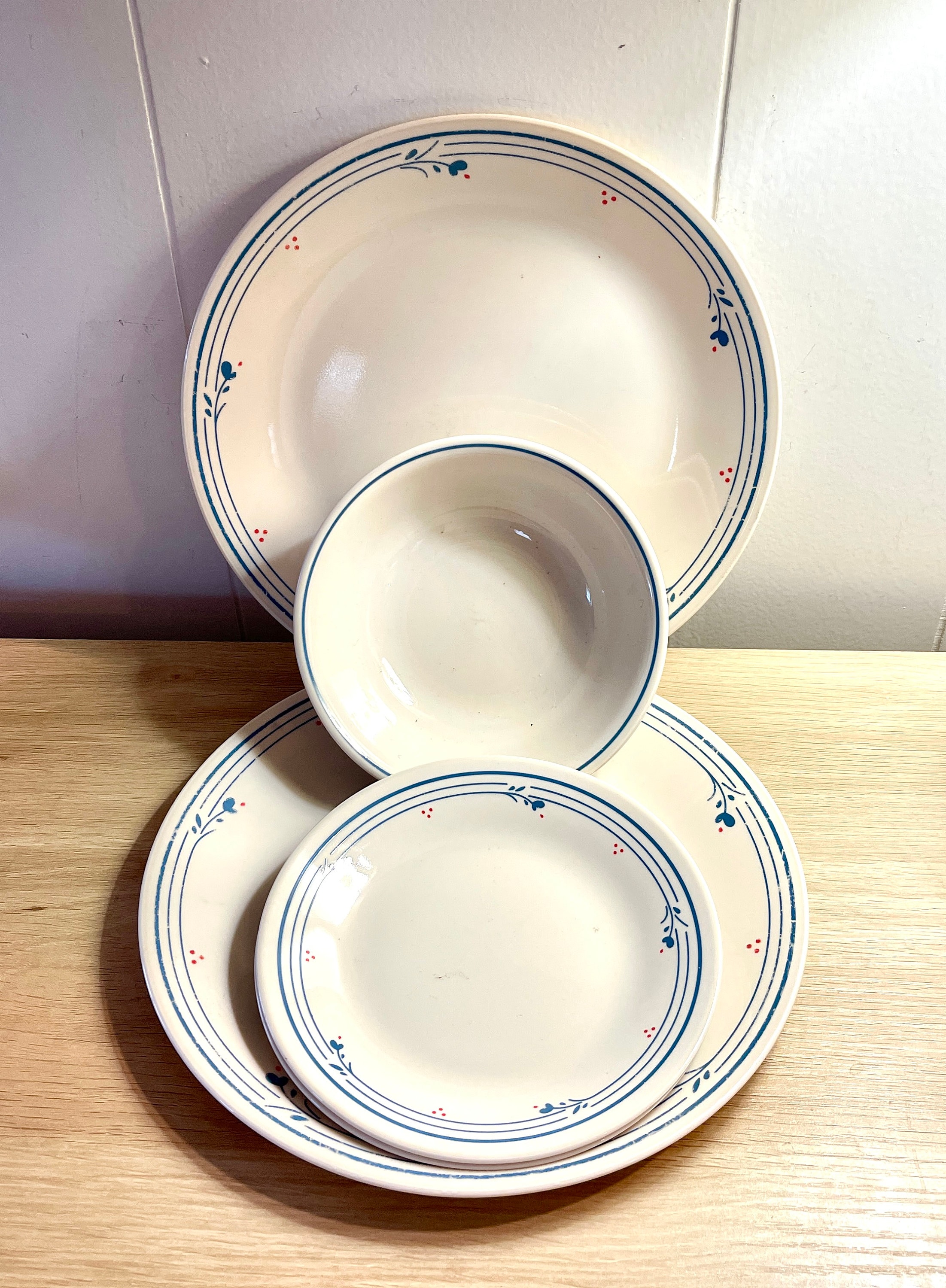 Vintage 80s Corelle Country Violets Livingware Dinnerware Pieces Plates  Bowls Dishes Retro Kitchen Blue Red Sold Individually Replacements 