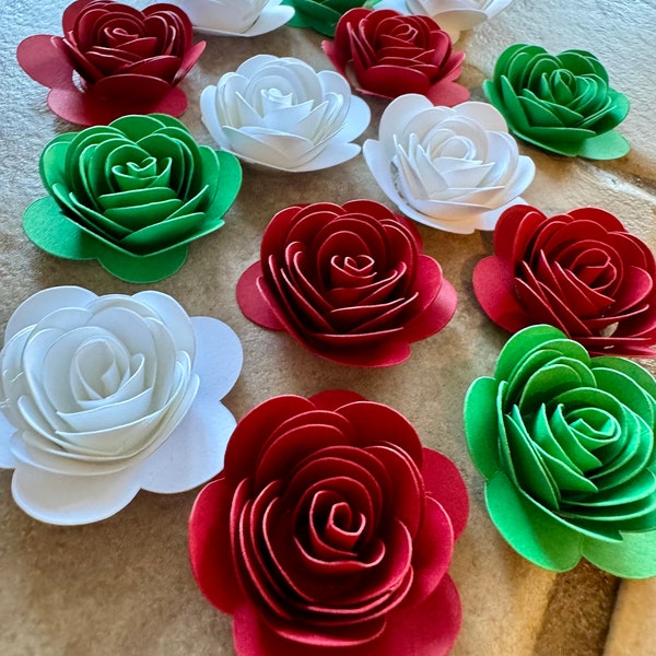 15pk Red/Green/White Rolled Paper Roses 1” inch