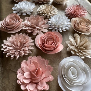 15pk Pink/Neutral Rolled Paper Flower Mix 1”inch