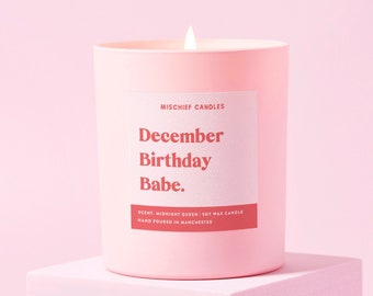Divertido regalo de cumpleaños de diciembre para ella: vela aromática de cera de soja para cumpleañera de diciembre.