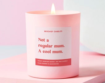 Vela de cera de soja con un divertido regalo para el Día de la Madre: ¡No es una mamá cualquiera, es una mamá genial!