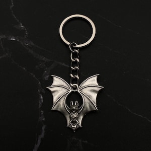 Halloween Accessories Bat Keychain, Goth Gift for Him, Vampire Jewelry, Gothic Keychain, Bat Lovers Gift