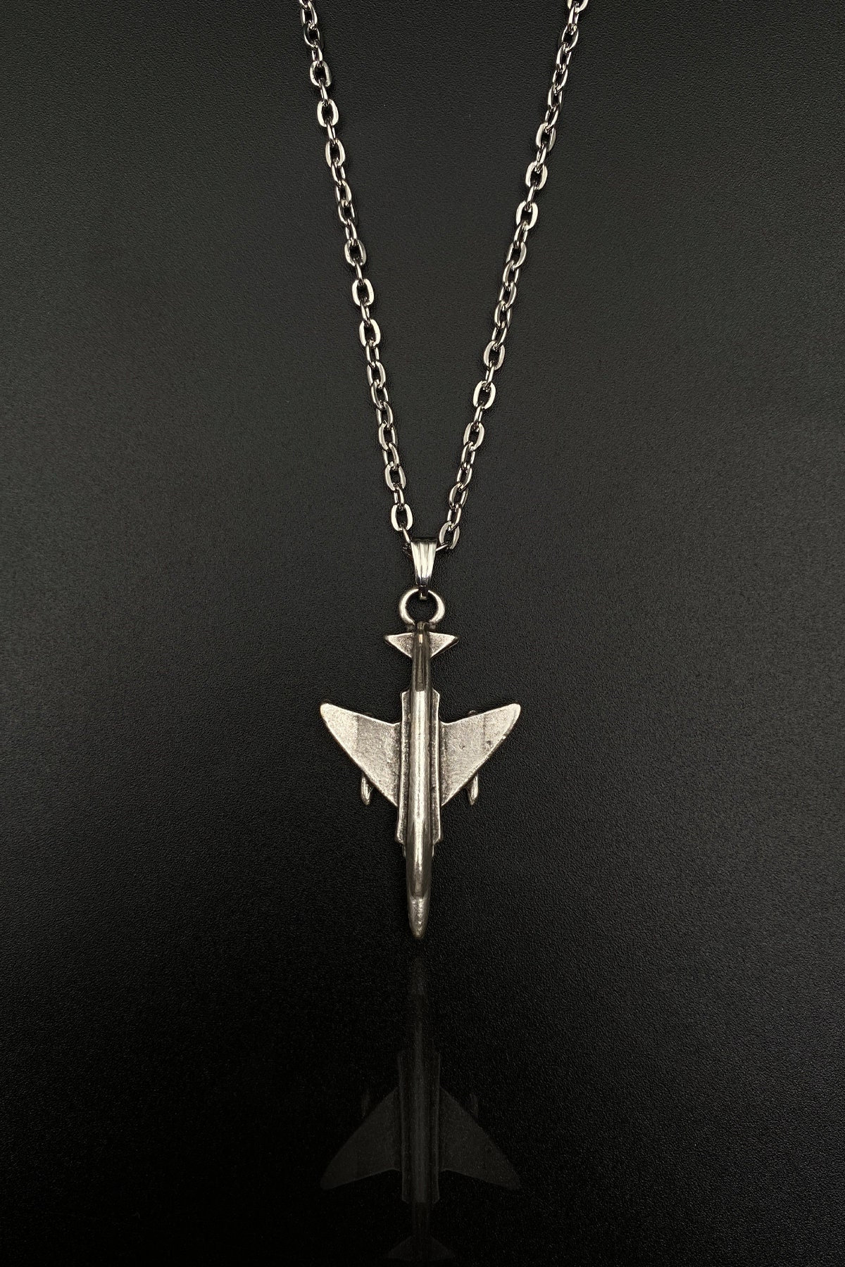 Aeroplane locket shop
