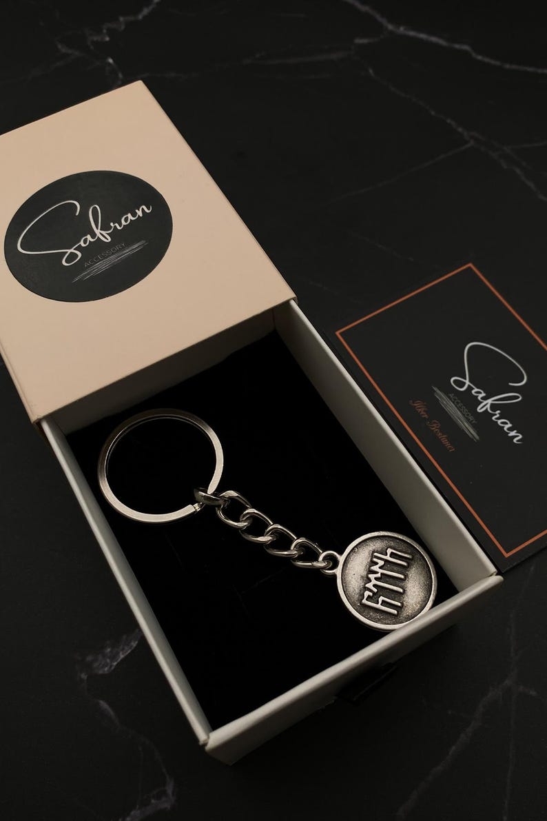 Turk Script Gokturk Writing Medallion Keychain, Turkish Accessory