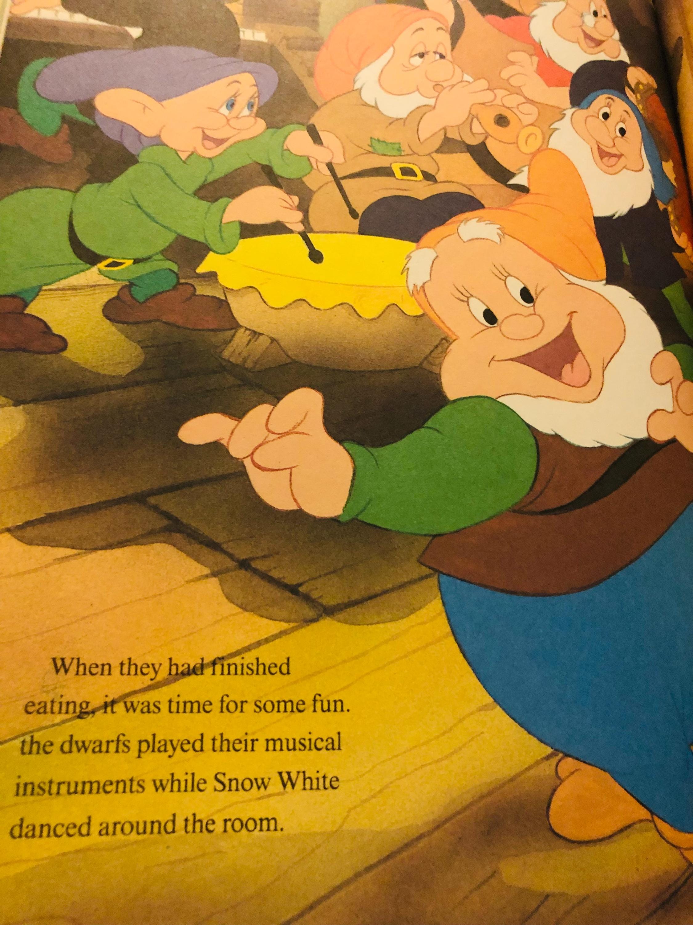 Walt Disney's Snow White and the Seven Dwarfs Hardback Book