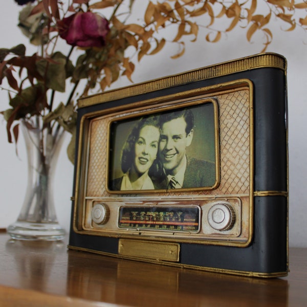 Picture frame radio model, decorative picture frame, vintage picture frame, radio decoration, retro picture frame, radio picture frame