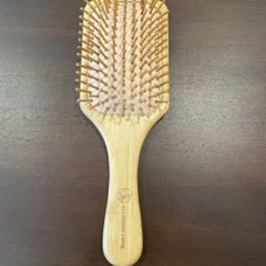Spazzola per capelli in bambù, spazzola per capelli in bambù, cura dei capelli sostenibile e senza sprechi, spazzola per capelli in bambù con setole di bambù per massaggiare il cuoio capelluto