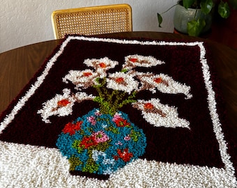 Vintage 1970’s Mid Century Latch Hook Flowers In Vase Wall Hanging MCM Retro