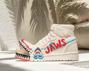 Retro Jaws Nike Sneakers Escultura hecha a mano para la decoración del hogar