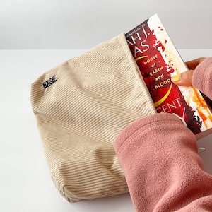 Viral Book Sleeve with Zipper: Paperback Book Pouch