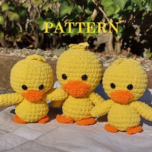 crochet duck [PATTERN] | plushie amigurimi | beginner friendly