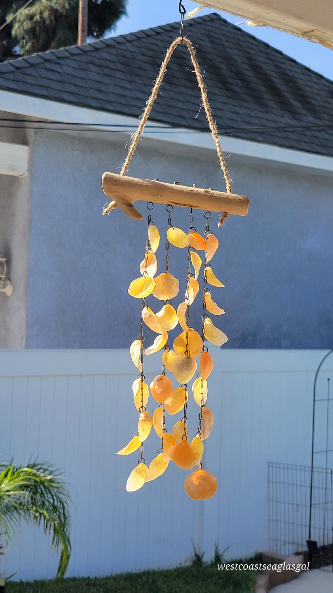 Jingle Shell Wind Chime, Driftwood Coastal Decor, Gentle Tinkling Sound ...