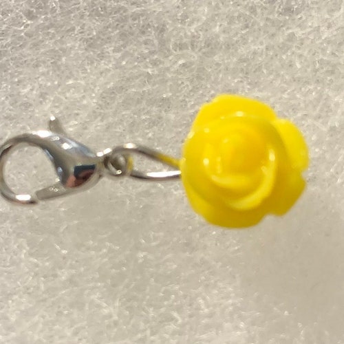 Yellow Shade Rose and Pearls Centered Necklace Pale Yellow | Etsy