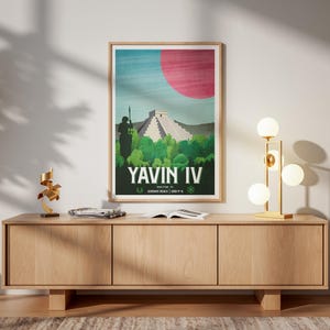 Lámina de viaje de Star Wars: Yavin IV, póster de película retro vintage de fantasía para pared.