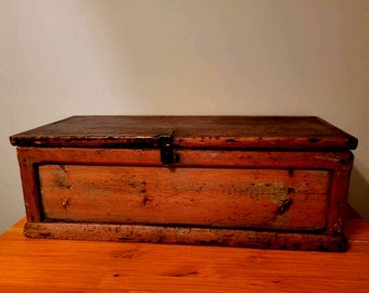 Rustic primitive Antique 1800's Carpenter Tool Chest storage Coffee Table Trunk