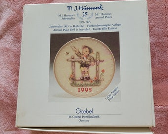 1995 M.J. Hummel Annual plates , 25th Annual Collector final edition W.Goebel Germany In Box Free ship